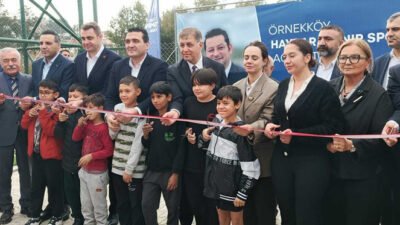 İzmir Büyükşehir Belediye Başkanı Cemil Tugay Örnekköy Haydar İnanır Spor