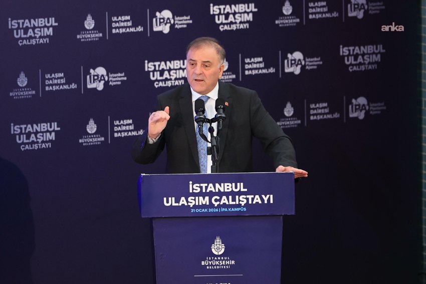 İstanbul Büyükşehir Belediyesi (İBB) tarafından düzenlenen Ulaşım Çalıştayı’nda konuşan İBB