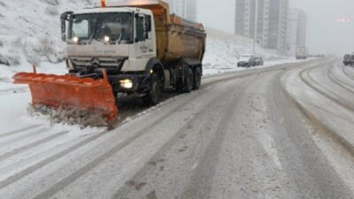 Ankara Büyükşehir Belediyesi, Ankara genelinde etkili olan kar yağışı için 1.985