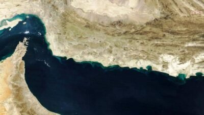 İran, ABD’nin Orta Doğu’ya USS Abraham Lincoln uçak gemisini ve