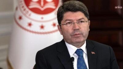 Adalet Bakanı Yılmaz Tunç, Suriye'de yaşanan gelişmelerin yakından takip edildiğini belirterek, sosyal