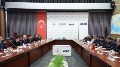 AFAD Başkan Yardımcısı Hamza Taşdelen, Japonya Büyükelçisi Tamura Masami ve