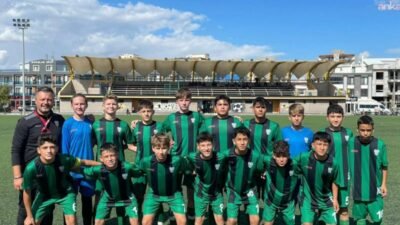 Manisa U14 Ligi’nde mücadele eden Akhisar Belediyespor U14 Futbol Takımı,