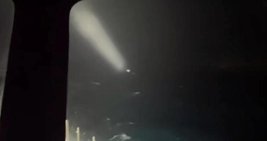 İçişleri Bakanı Ali Yerlikaya, İzmir’in Dikili ilçesi Bademli açıklarında yarı batık