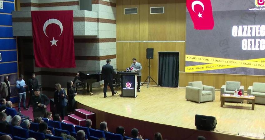 Anadolu Basın Birliği Genel Başkanı Mehmet Bora Zor, "Gazetecilerin kaderi