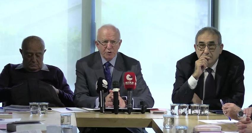 AYM’nin Tayfun Kahraman kararının uygulanmaması… İstanbul Barosu Başkanı Kaboğlu: Anayasal düzeni ortadan kaldırma yönündeki resmi eğilimlere, eylemlere, işlemlere son verilmesini istiyoruz Anayasa Mahkemesi (AYM) kararına rağmen serbest bırakılmayan MS hastası şehir