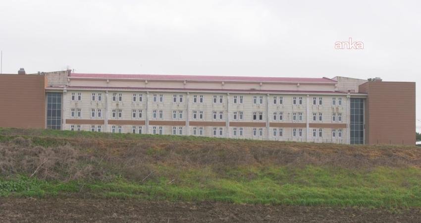 Aziz İhsan Aktaş davası yarın başlıyor… Basına 25 kişilik kota ve güvenlik değerlendirmesi şartı getirildi CHP'li bazı belediye başkanların tutuklanmasına neden olan ve kamuoyunda "Aziz