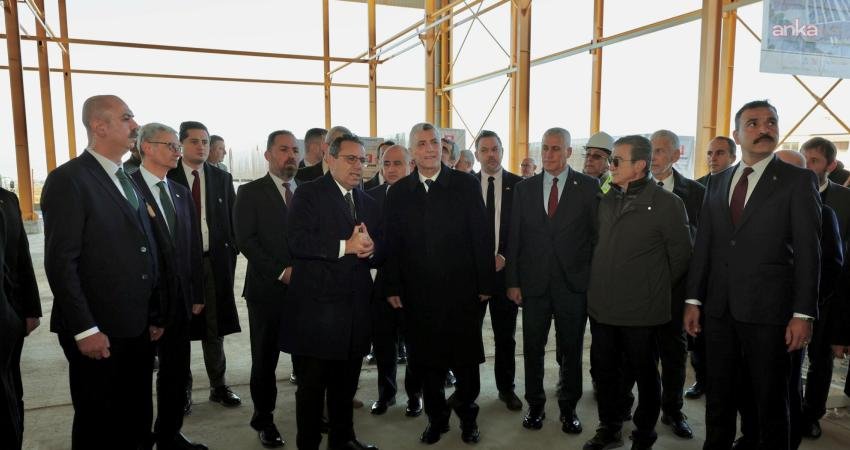 Ticaret Bakanı Ömer Bolat, KKTC ziyareti kapsamında CYPFRUVEX Yönetim Kurulu ile