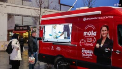 Bakırköy Belediyesi, soğuk havanın etkisini artırdığı sabah saatlerinde vatandaşlara sıcak