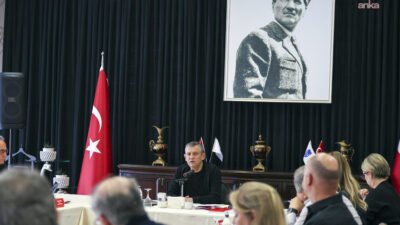 CHP Genel Başkanı Özgür Özel, partisinin Cumhurbaşkanlığı Aday Ofisi (CAO)