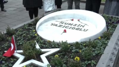 Büyük Birlik Partisi (BBP) Genel Başkanı Mustafa Destici, partisinin 33.