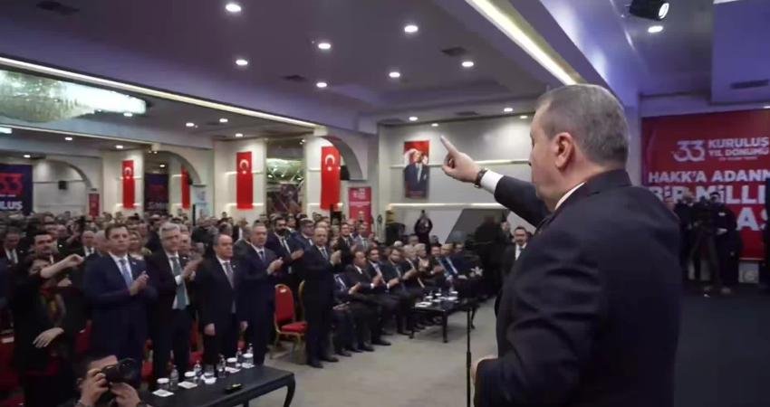 Büyük Birlik Partisi (BB) Genel Başkanı Mustafa Destici, TBMM'de grubu