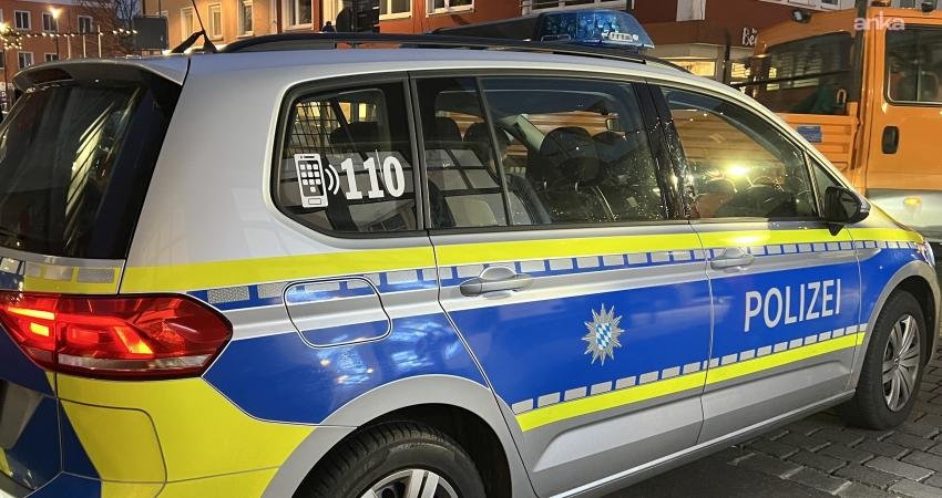 Berlin hayvanat bahçesi yakınında bir dairede çıkan silahlı çatışmada 5 yaralı Almanya’nın başkenti Berlin’de, hayvanat bahçesi yakınlarındaki bir apartman dairesinde meydana