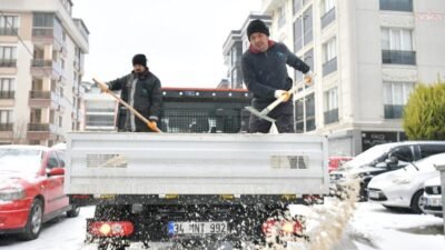 Beylikdüzü Belediyesi, kar yağışı nedeniyle vatandaşların herhangi bir olumsuzlukla karşılaşmaması