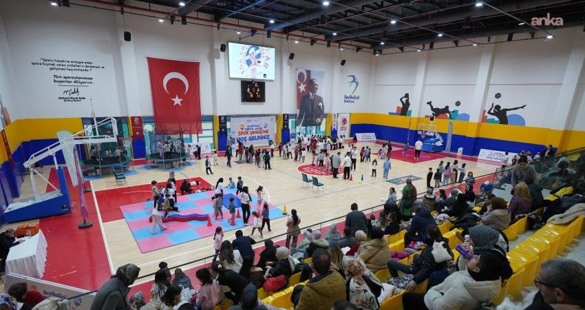 Beylikdüzü Belediyesi tarafından düzenlenen “Yarıyıl Çocuk Spor Şenliği” sömestir tatilindeki