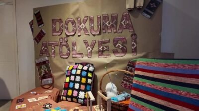 Bornova Belediyesi Çocuk Oyun ve Aktivite Merkezlerinde düzenlenen ebeveyn atölyeleri