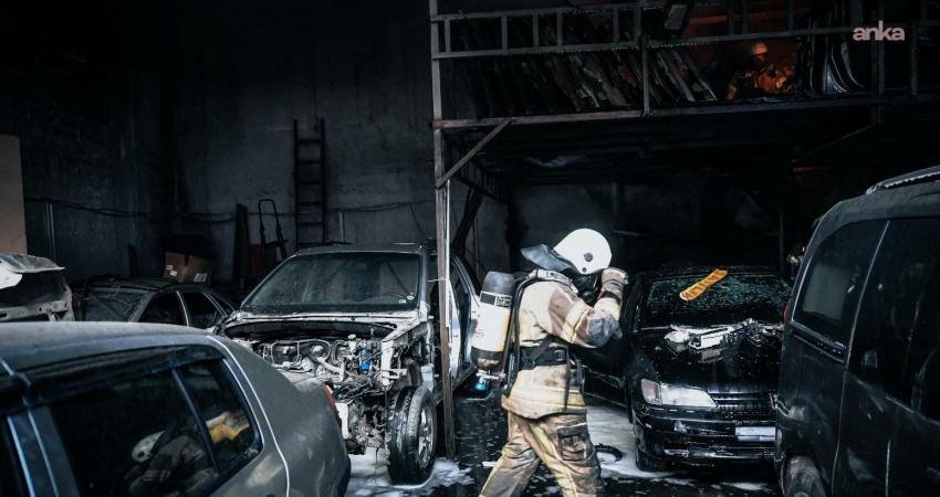 Buca Seyhan Mahallesi’nde bir oto tamirci deposunda çıkan yangın, İzmir