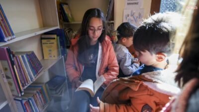 Buca Belediyesi, ara tatil döneminde Bucalı çocukları Cumhuriyet Kütüphanesi’nde ağırladı.