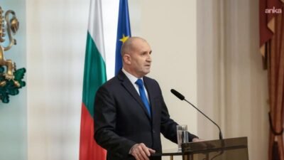 Bulgaristan Cumhurbaşkanı Rumen Radev, görevinden istifa etme kararı aldığını açıkladı.