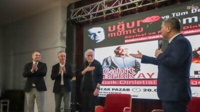 Adalet ve Demokrasi Haftası etkinlikleri kapsamında düzenlenen programda konuşan Burdur