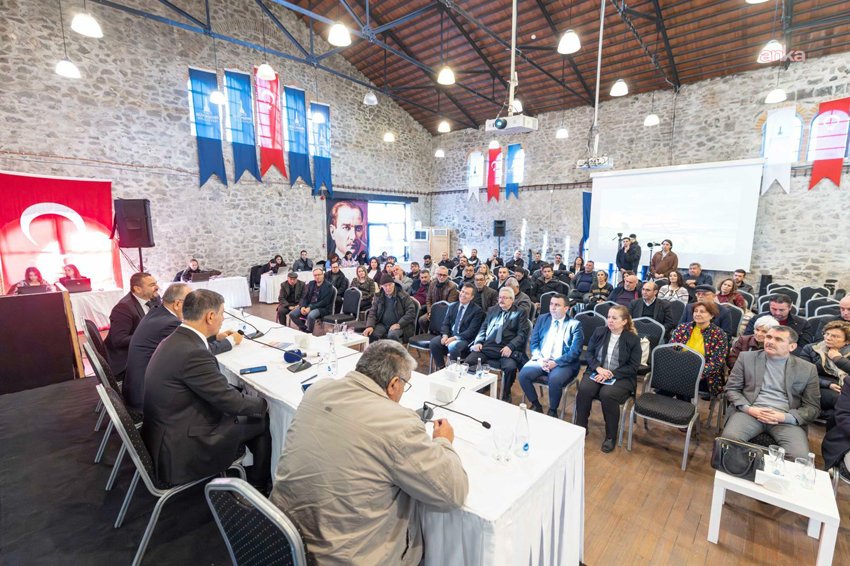 İzmir Büyükşehir Belediye Başkanı Cemil Tugay’ın, İzmir tarımını kooperatiflerle güçlendirmek