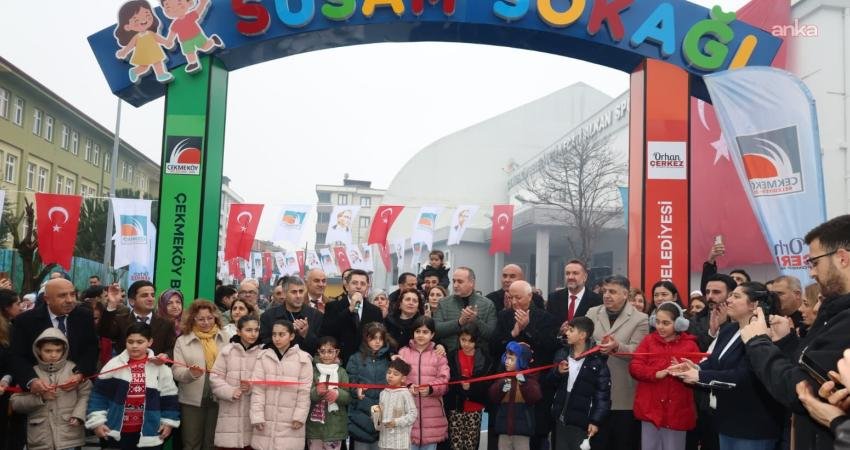 Çekmeköy’de çocuklara özel “Susam Sokağı” hizmete açıldı Çekmeköy Belediyesi, Aydınlar Mahallesi’nde yer alan Yeşilyurt Sokak'ı tamamen çocuklara