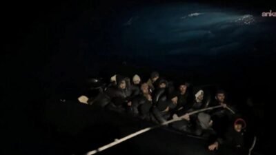 İzmir’in Çeşme ve Seferihisar ilçeleri açıklarında Sahil Güvenlik Komutanlığı ekiplerince