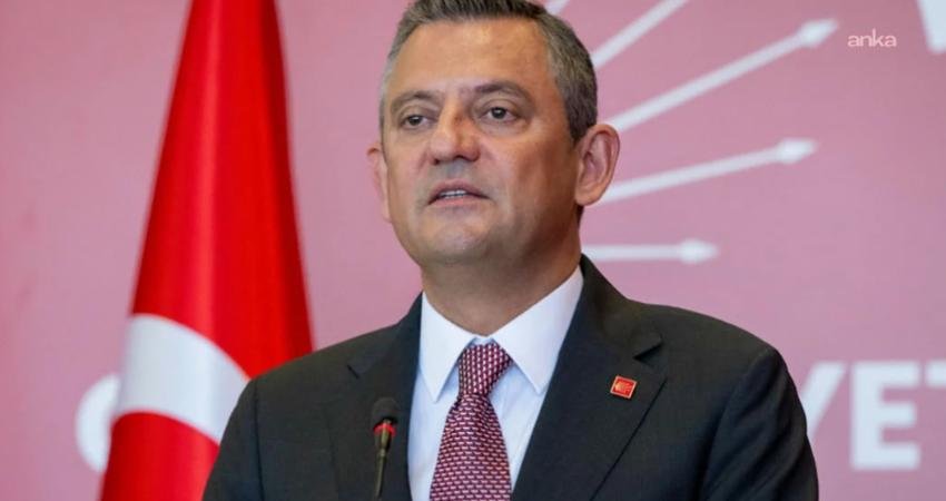 CHP Genel Başkanı Özgür Özel, Nusaybin-Kamışlı sınır hattında Türk bayrağının indirilmesine