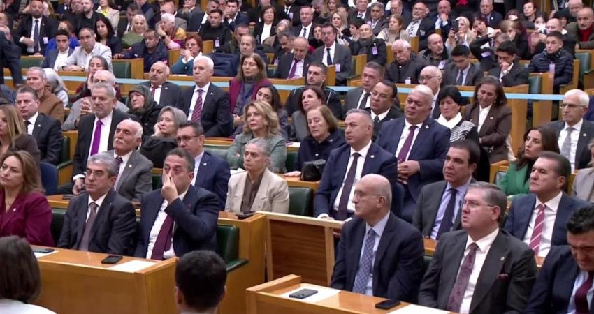 CHP Genel Başkanı Özgür Özel, partisinin grup toplantısında, “Kartalkaya’daki acıyı