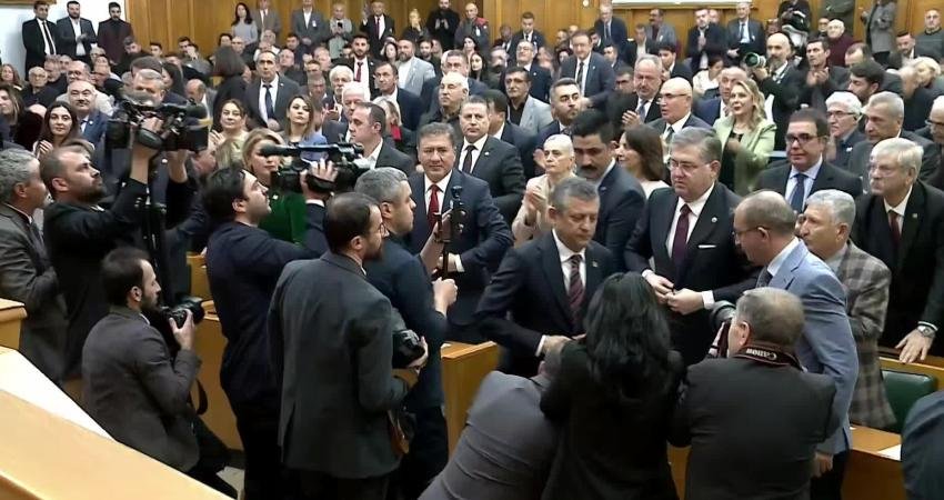 CHP Genel Başkanı Özgür Özel, TÜİK'in açıkladığı enflasyon verilerine tepki