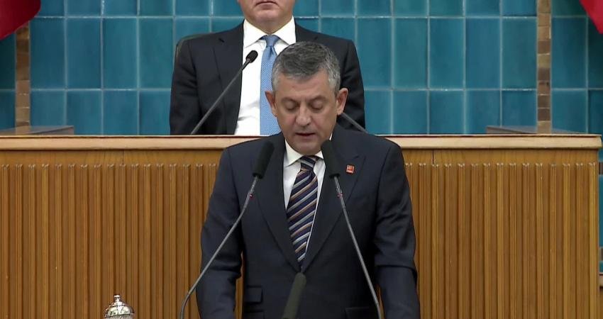 CHP Genel Başkanı Özgür Özel, MHP Genel Başkanı Devlet Bahçeli’nin