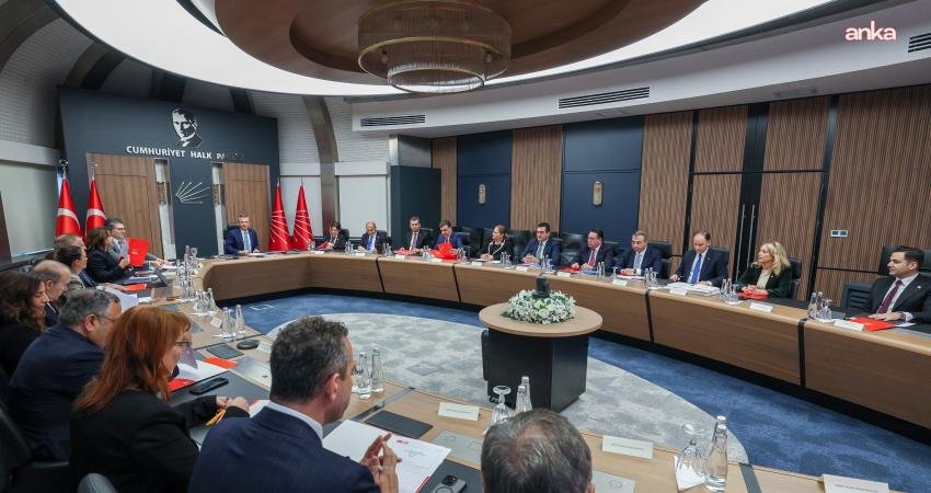 CHP Genel Başkanı Özgür Özel başkanlığında gerçekleştirilen MYK toplantısında bu