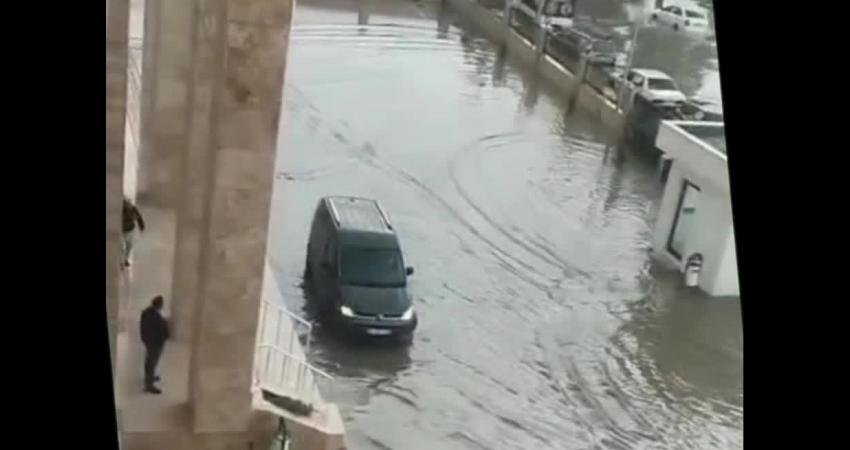 CHP Söke İlçe Başkanı Erkan Polat, yağışlar sonrası ilçede yaşanan