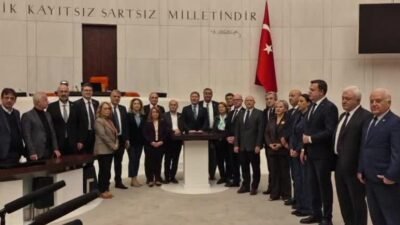 CHP Grup Başkanvekili Murat Emir, "Emeklilerimize sadaka verir gibi, toruna