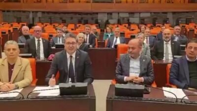 CHP Genel Başkan Yardımcısı Özgür Karabat, emekliler için TBMM Genel
