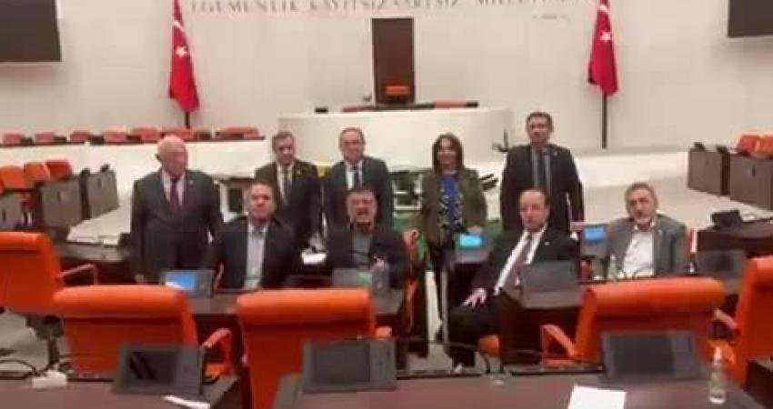 CHP Malatya Milletvekili Veli Ağbaba, CHP milletvekillerinin asgari ücretin 39 bin