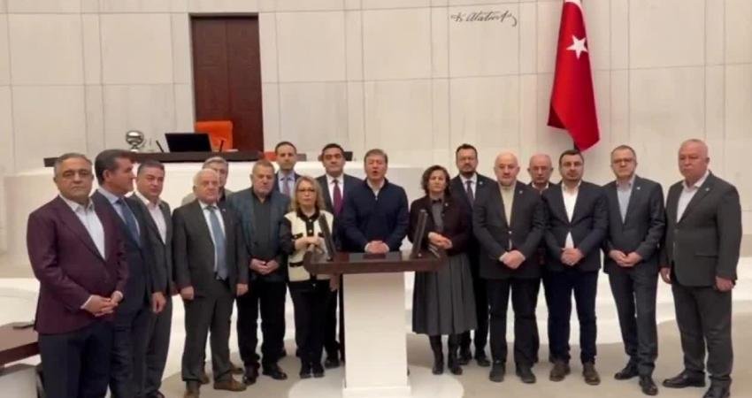 CHP Grup Başkanvekili Murat Emir, TBMM Genel Kurulu'nda 12 gündür