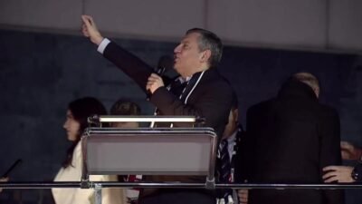 CHP Genel Başkanı Özgür Özel, Cumhurbaşkanı Recep Tayyip Erdoğan'a İstanbul