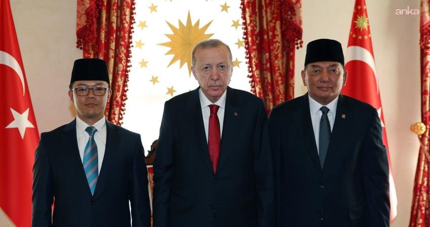 Cumhurbaşkanı Recep Tayyip Erdoğan, Endonezya Dışişleri Bakanı Sugiono ve Savunma