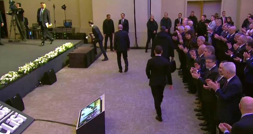 Cumhurbaşkanı Erdoğan: Yurt dışında ülkemizi kötüleyen ve tek amacı Türk ekonomisine zarar vermek olan muhalefetin sorumsuzluklarına rağmen başardık Cumhurbaşkanı Recep Tayyip Erdoğan, "2024 yılında 1 trilyon 260 milyar