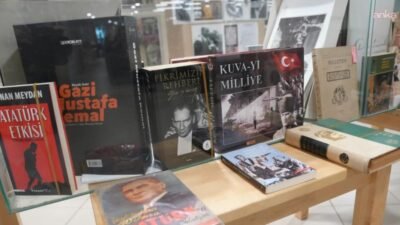 Kartal Belediyesi’nin ev sahipliğinde, emekli öğretmen ve koleksiyoner Ahmet Şükrü