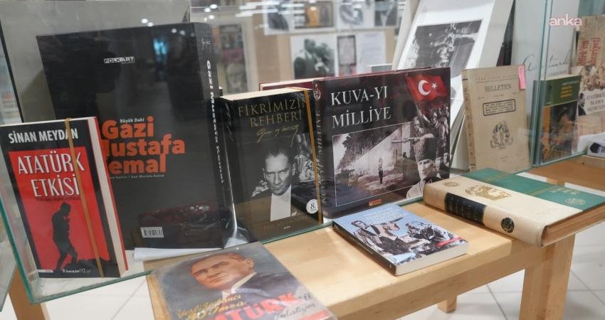 Kartal Belediyesi’nin ev sahipliğinde, emekli öğretmen ve koleksiyoner Ahmet Şükrü