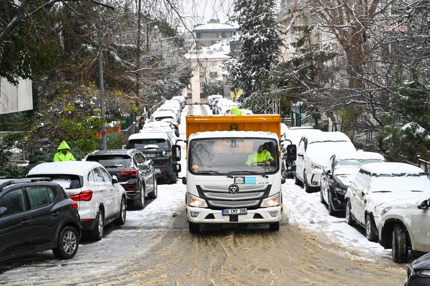 Beşiktaş Belediyesi, ilçe genelinde dün geceden bu yana etkisini sürdüren