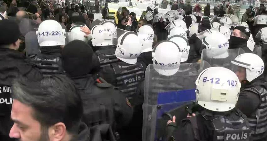 Suriye'nin kuzeyinde yaşanan gelişmelerle ilgili Aksaray'dan Saraçhane'ye yürüyüş gerçekleştirmek isteyen