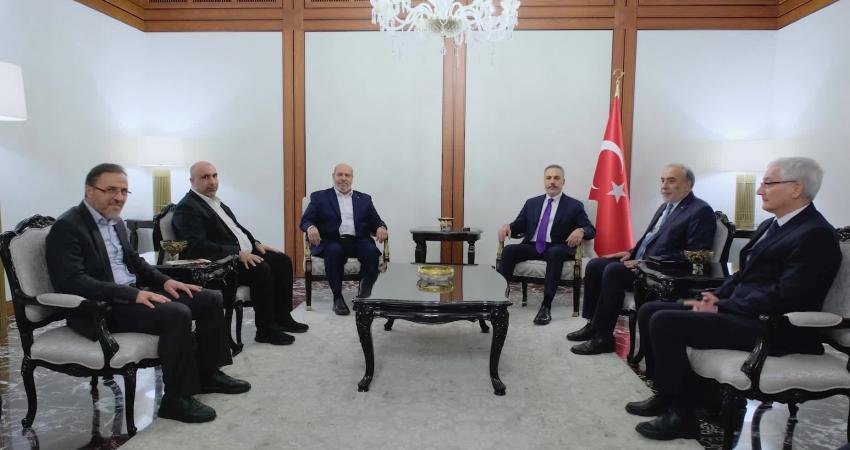 Dışişleri Bakanı Fidan, Hamas Heyeti ile Ankara’da görüştü Dışişleri Bakanı Hakan Fidan, Hamas Heyeti ile Ankara’da bir araya geldi.