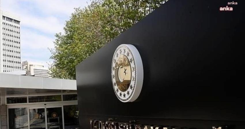 Dışişleri Bakanlığı, İspanya'da yaşanan tren kazasında hayatını kaybedenlerin yakınları için