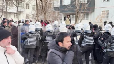 Suriye ordusu ve SDG güçleri arasında yaşanan çatışmaları protesto etmek