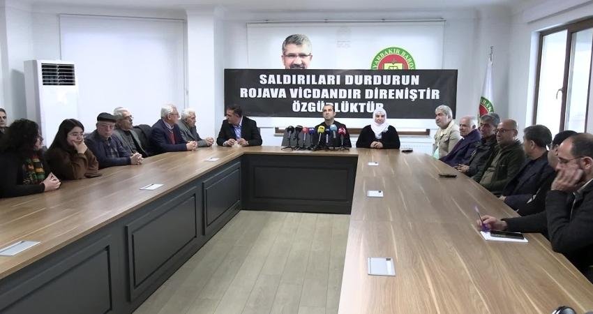 Diyarbakır’daki sivil toplum kuruluşları ve siyasi parti temsilcileri, Suriye’de yaşanan