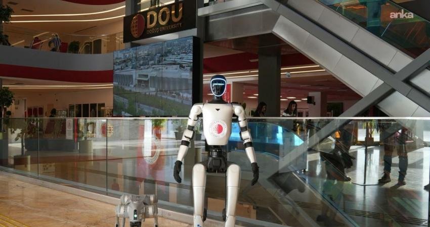 Doğuş Üniversitesi, lise öğrencilerine yönelik düzenlediği “2. Lise Kış Okulu”