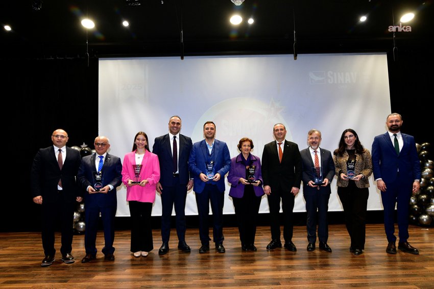 Bornova Belediyesi, eğitime verdiği destek ve genç odaklı çalışmalarıyla İzmir